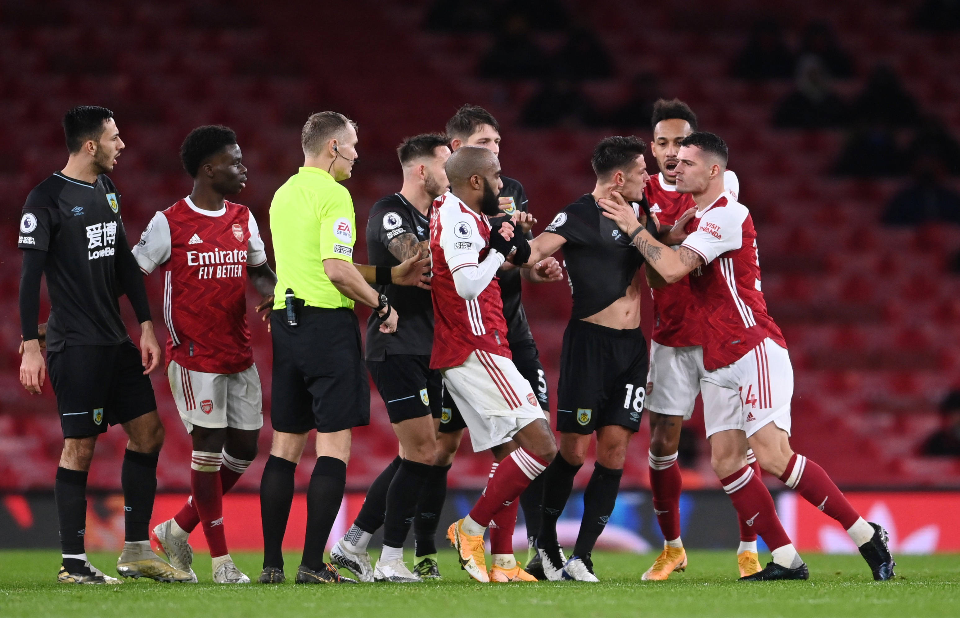 安保不力而 安保不力而