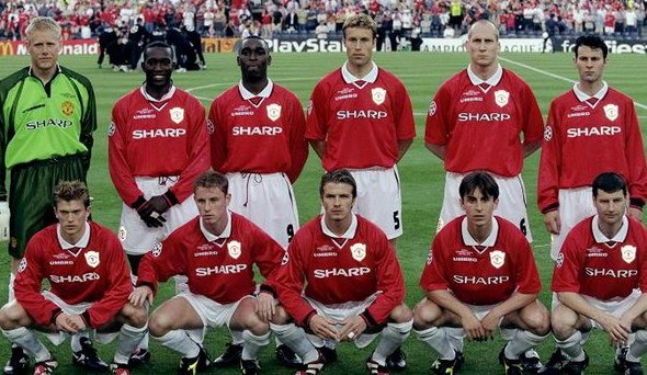 完成大四喜，姆巴佩当选欧冠官方本周最佳球员（姆巴佩轰四球，荣膺欧冠官方周最佳）